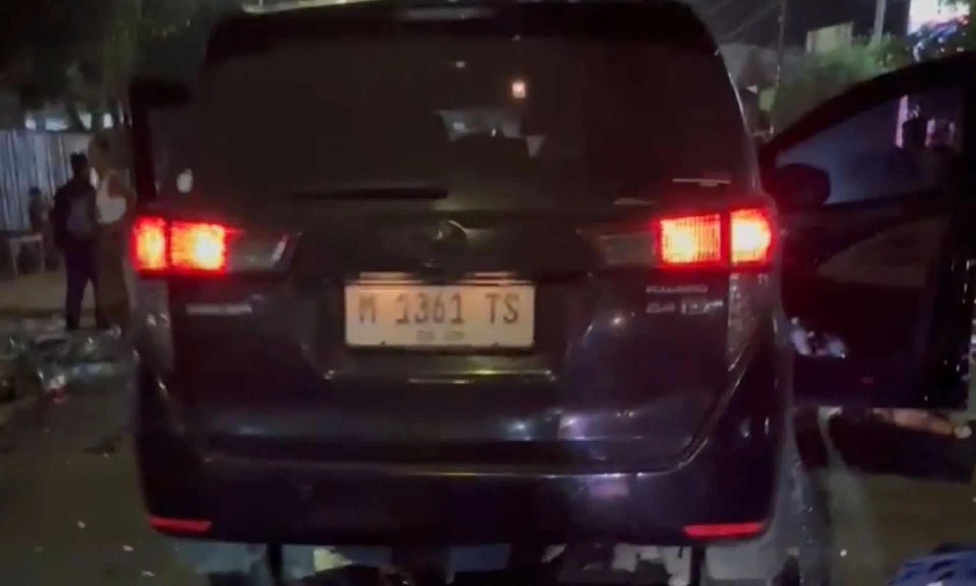Kecelakaan Maut di Sumenep: Dua Pengendara Motor Tewas Setelah Tabrakan dengan Mobil Innova (Ilustrasi)