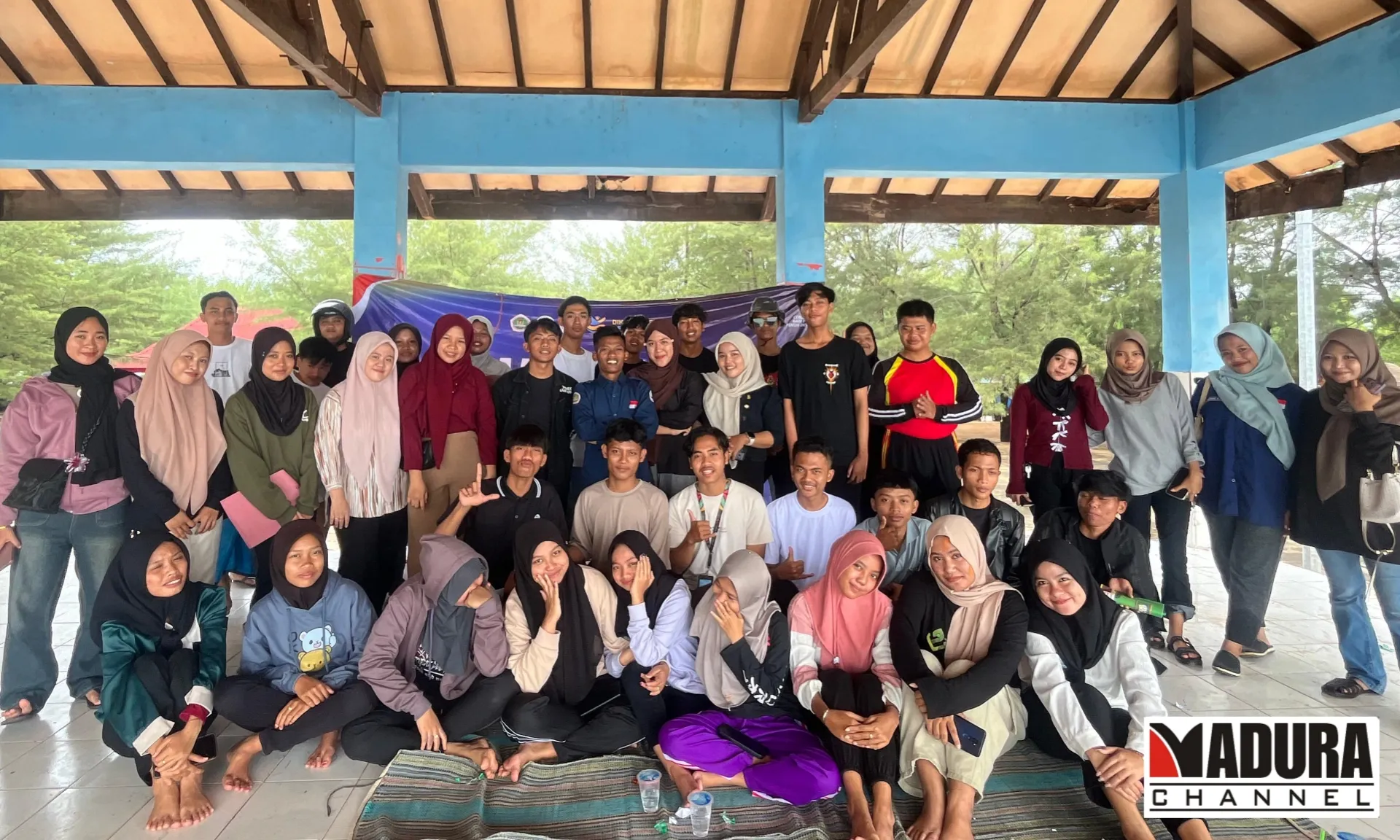 Kemah Bahasa HMP PBSI STKIP PGRI Sumenep, Edukasi Menyenangkan Pererat Kebersamaan (Ilustrasi)