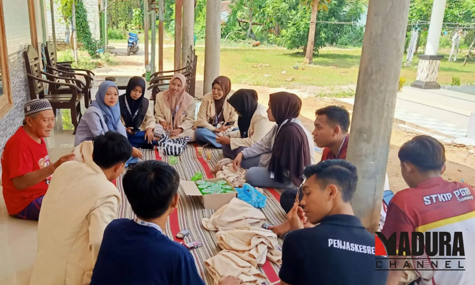 'Sehari Bersama Nelayan' Wujud Kepedulian Mahasiswa KKN STKIP Posko 25 Kepada Masyarakat Romben Guna (Ilustrasi)