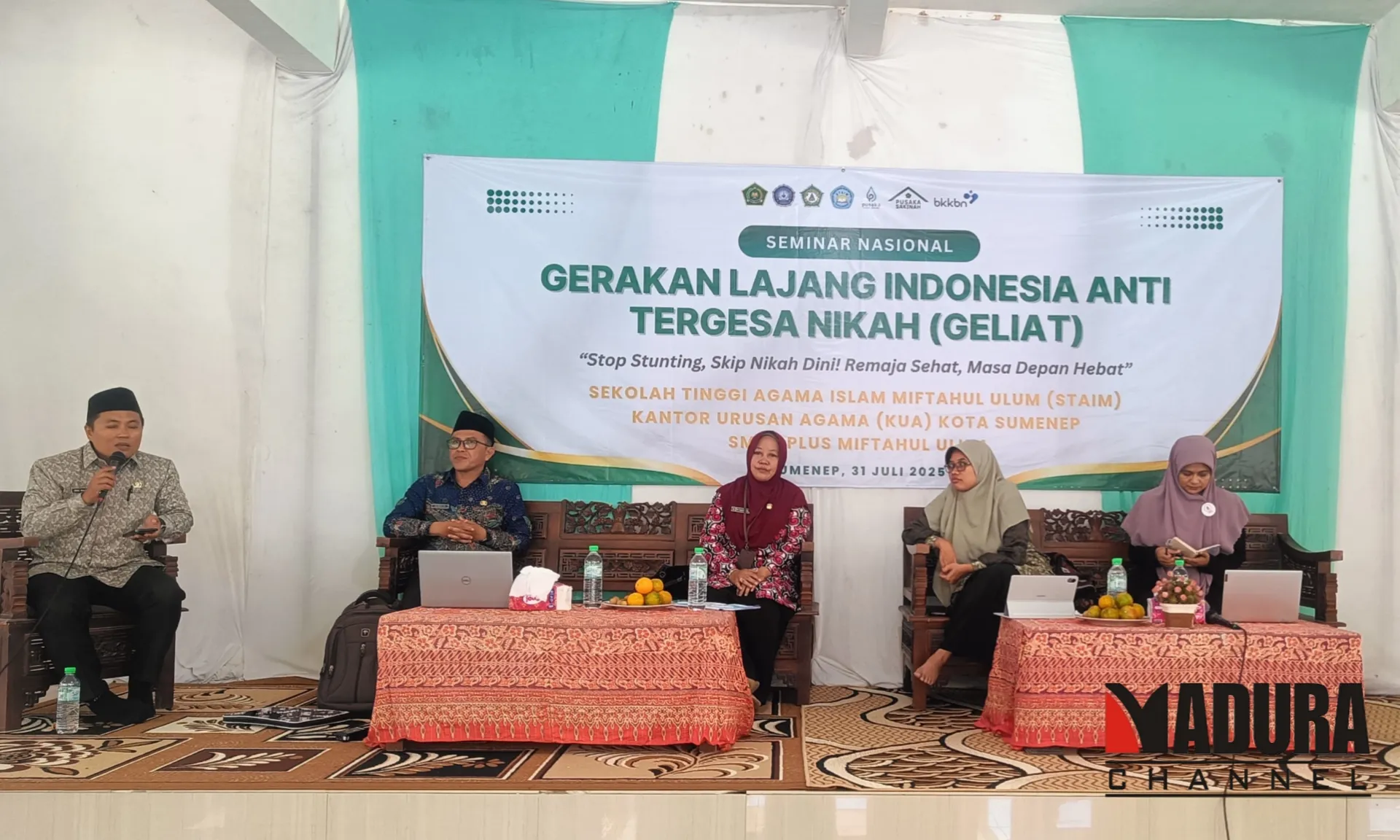 KUA Kota Sumenep Sukses Gelar Seminar Nasional GELIAT, Ajak Remaja Hindari Pernikahan Dini  (Ilustrasi)