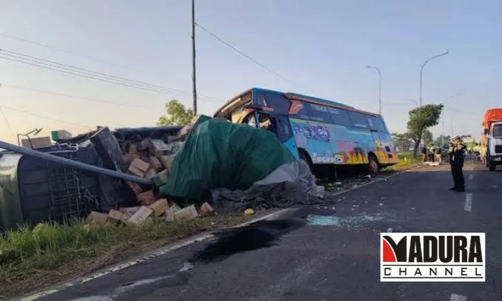 Kecelakaan Beruntun di Akses Suramadu Tewaskan Dua Orang, Bus Santri Diduga Pemicu (Ilustrasi)